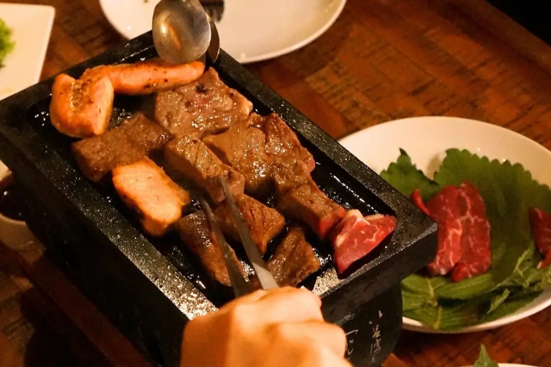 Đỉnh Phong Steakhouse 3 dinh phong 2