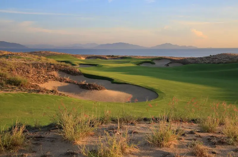 golf links cam ranh 3