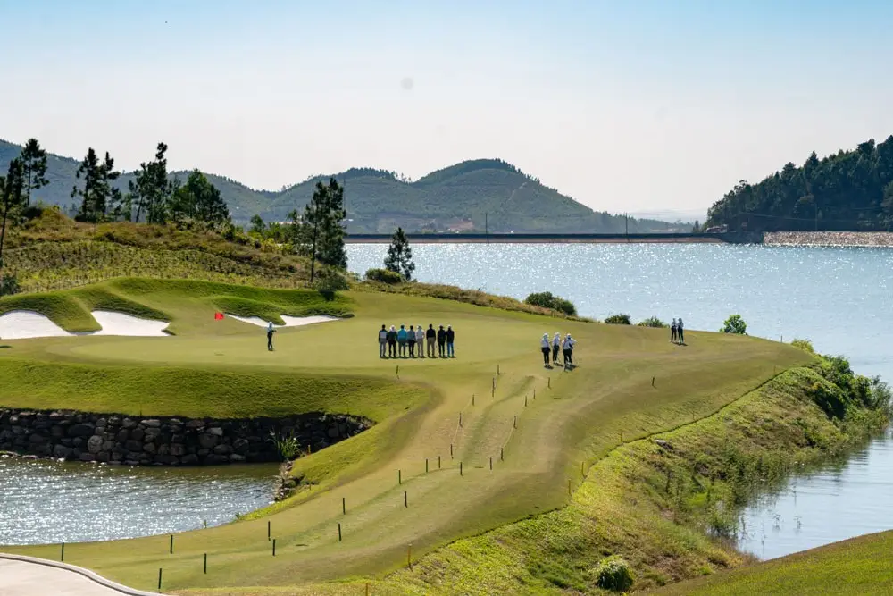 Thanh Lanh Valley Golf & Resort 4 san golf thanh lanh 10