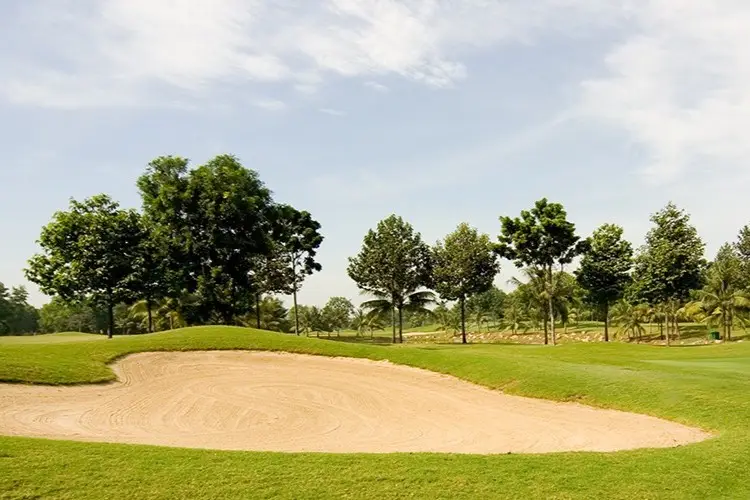 Vietnam Golf & Country Club 3 vn golf country 2